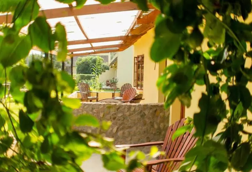Rosedale Organic Farm Bed & Breakfast