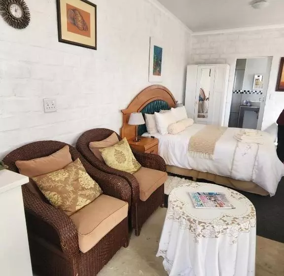 Tirzah S B&b And Self Catering