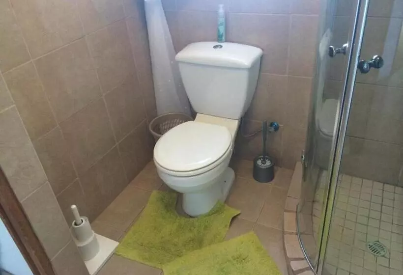 Tirzah S B&b And Self Catering