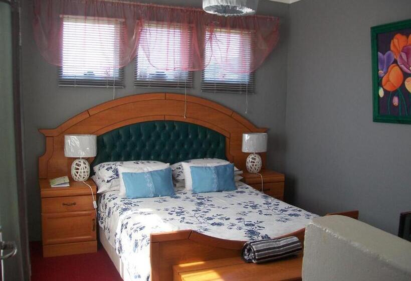 Tirzah S B&b And Self Catering