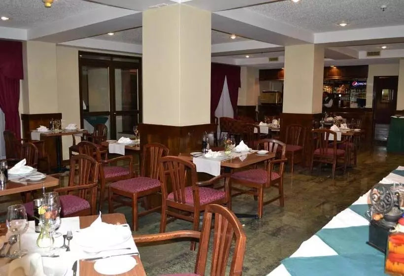 ホテル Diego De Almagro Los Angeles