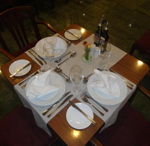 Hotel Diego De Almagro Los Angeles