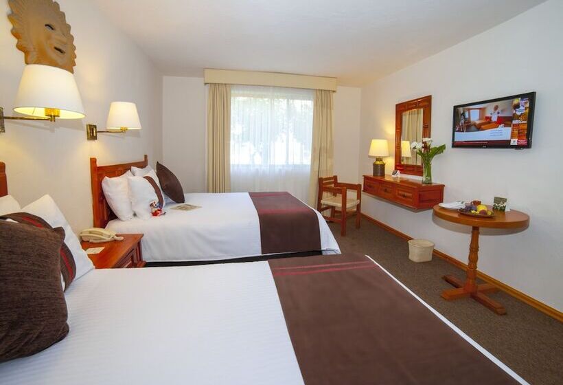 هتل Mision La Muralla