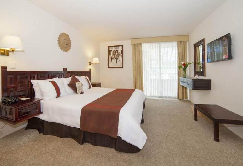 هتل Mision La Muralla