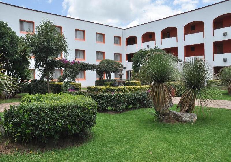 هتل Mision La Muralla