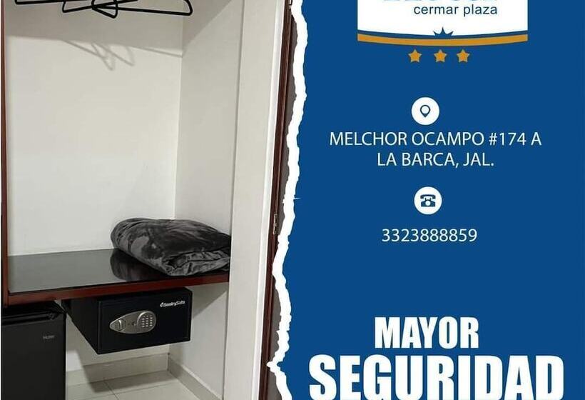 הוסטל Cermar Plaza