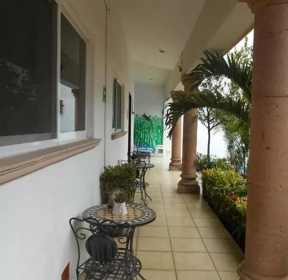 تختخواب و صبحانه Villa Mont