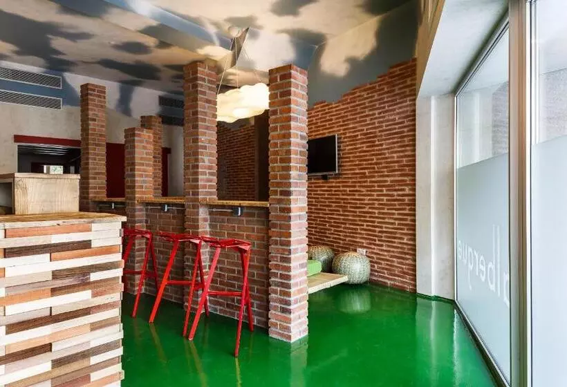 Blanco Albergue