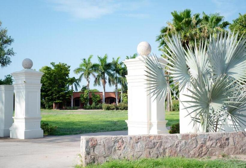 Hotel Hacienda Cazadores