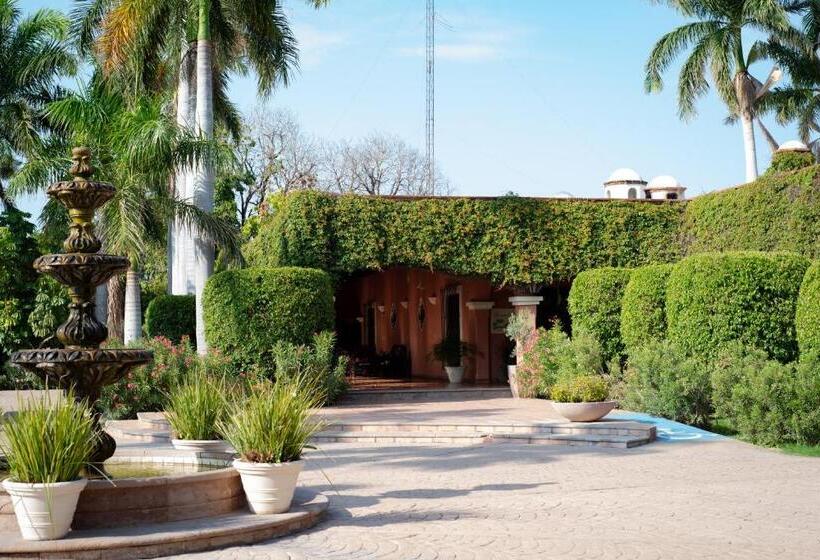 Hotel Hacienda Cazadores