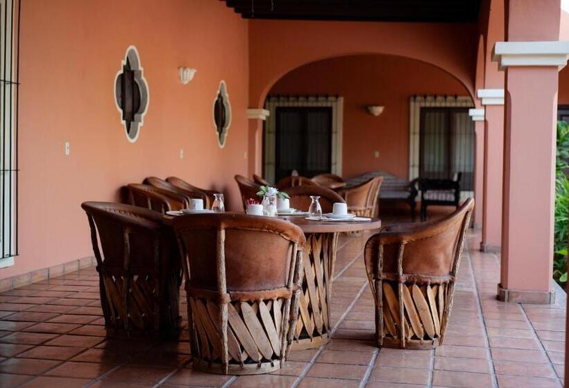 Hotel Hacienda Cazadores