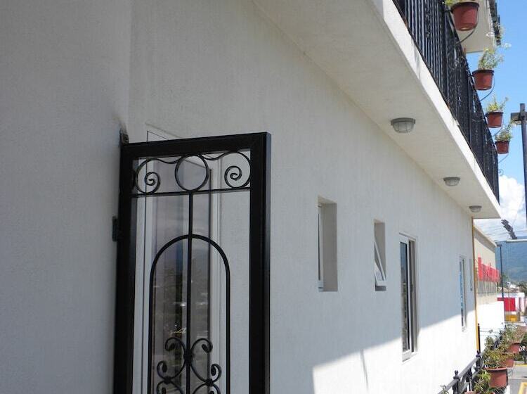 בית מלון כפרי La Terminal