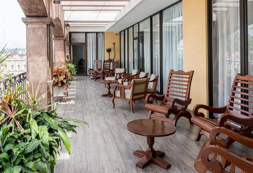 Отель Mansur Business & Leisure