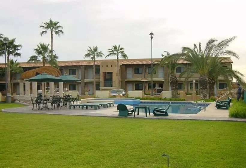 ホテル Navojoa Plaza