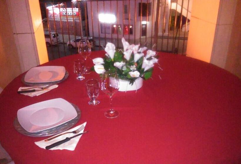 Szálloda Navojoa Plaza