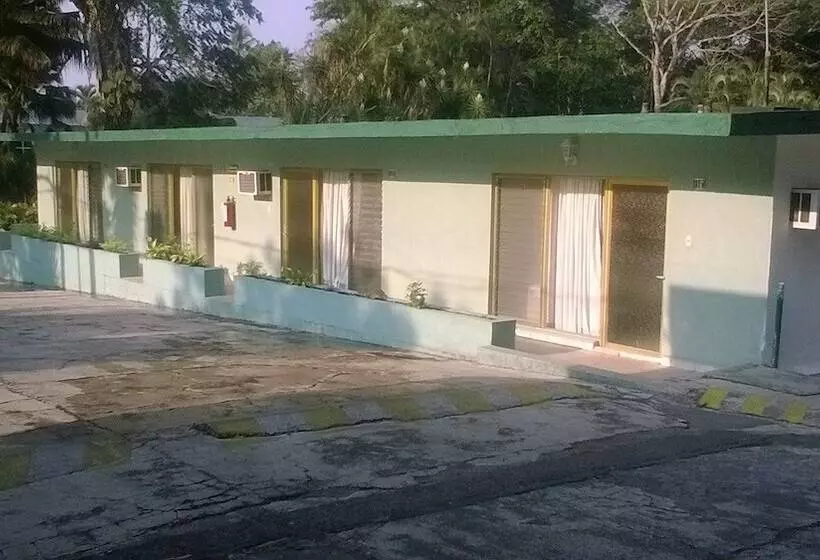Hotelli Playa Azul