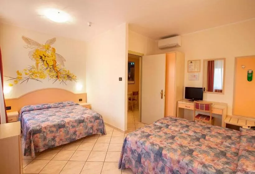 ホテル Sileoni Dépendance Villa Antonio