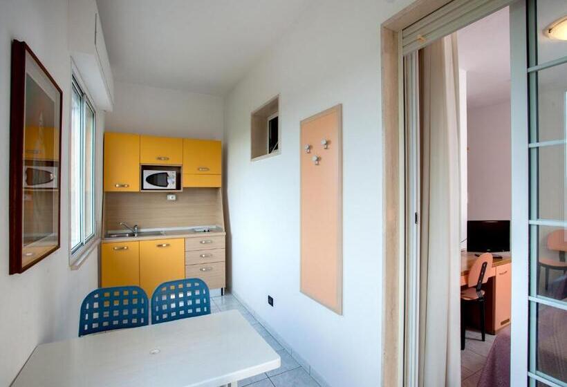 酒店 Sileoni Dépendance Villa Antonio