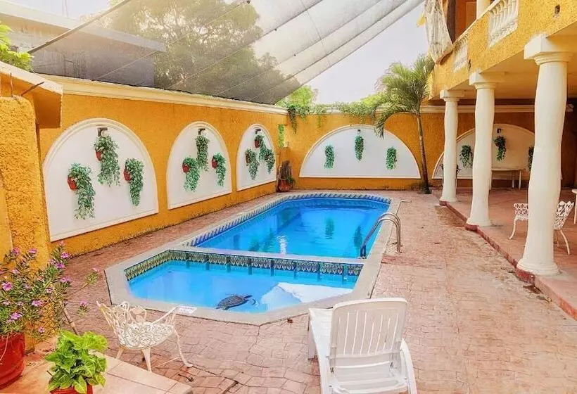 ホテル Suites Ejecutivas