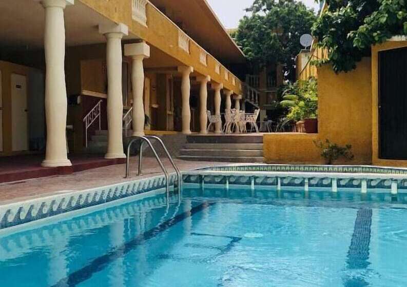 Szálloda Suites Ejecutivas