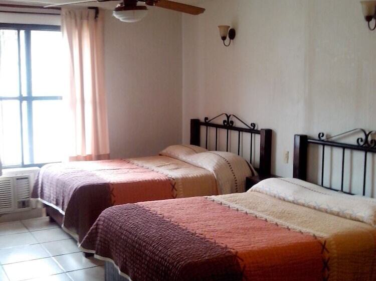 فندق Uke Inn Terán