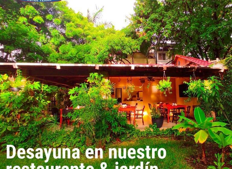 فندق Uke Inn Terán