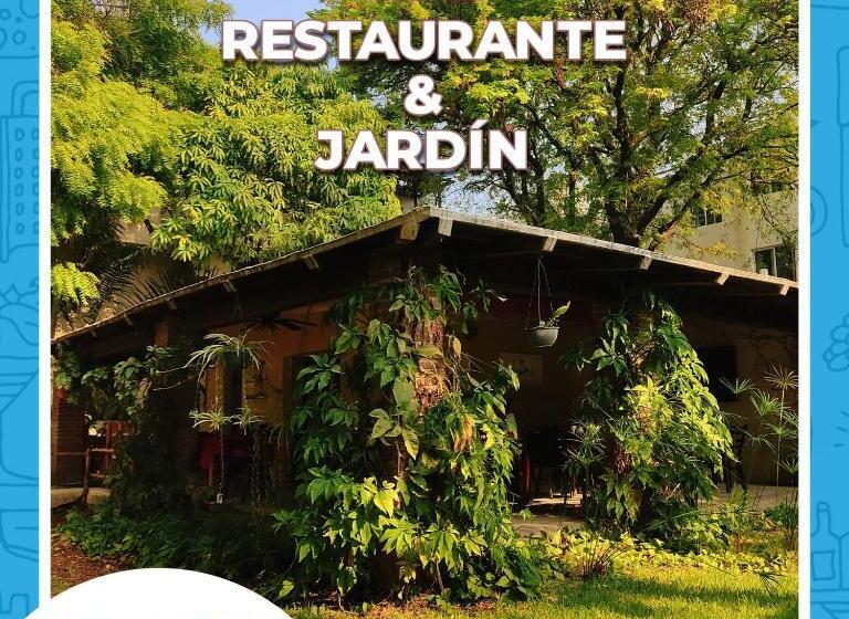 فندق Uke Inn Terán