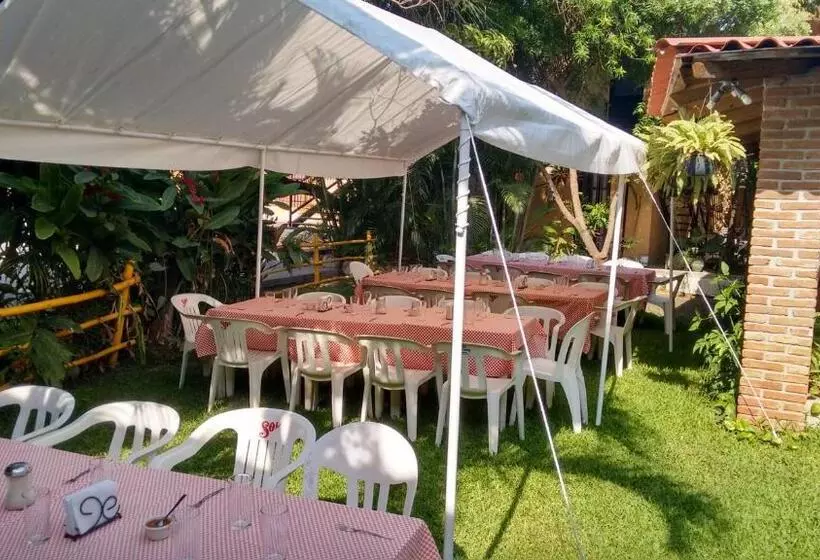 ホテル Uke Inn Terán