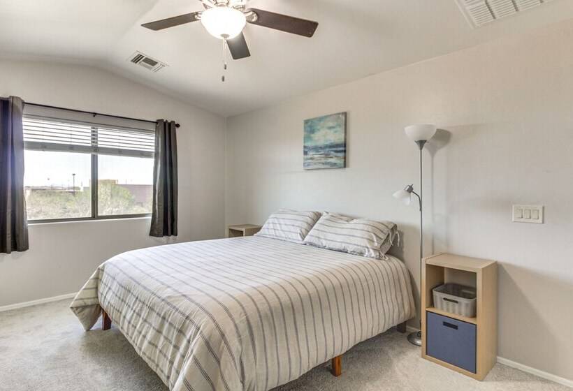 Charming Tucson House: Patio, Yard & Putting Green