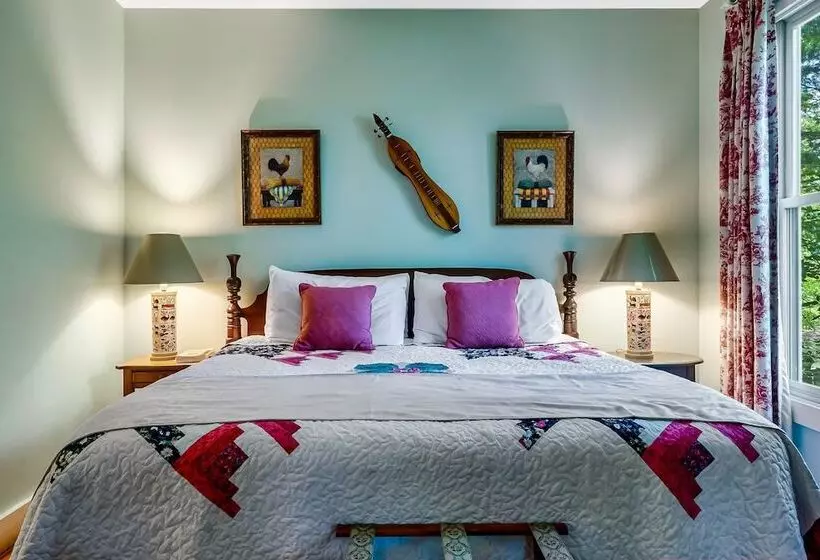 Hotelli Laurel Valley Resort