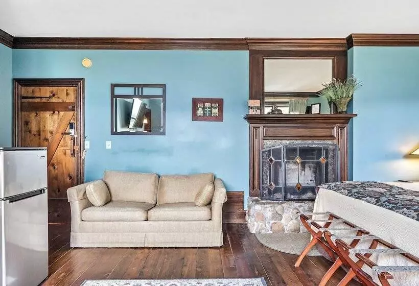 Hotelli Laurel Valley Resort