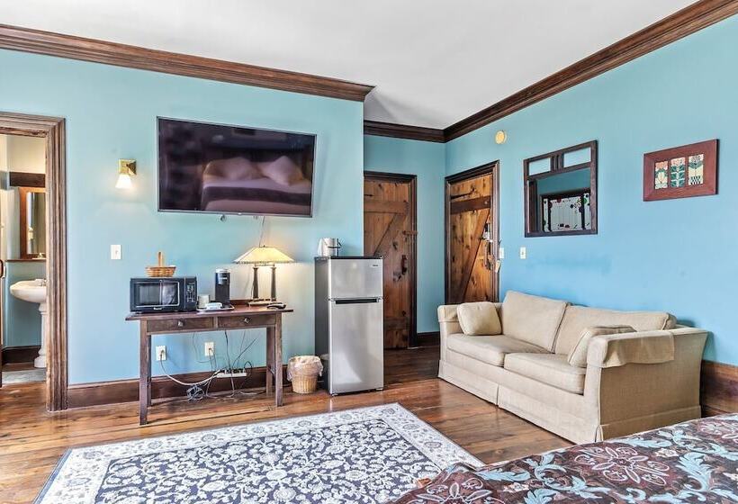 Отель Laurel Valley Resort