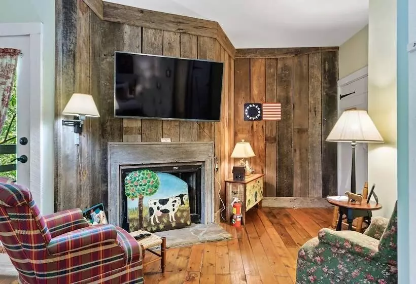 Hotelli Laurel Valley Resort