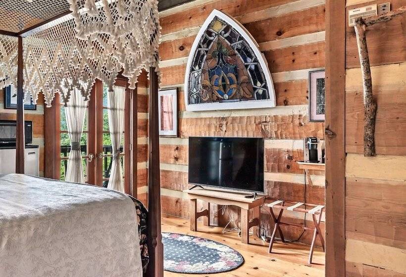 Отель Laurel Valley Resort