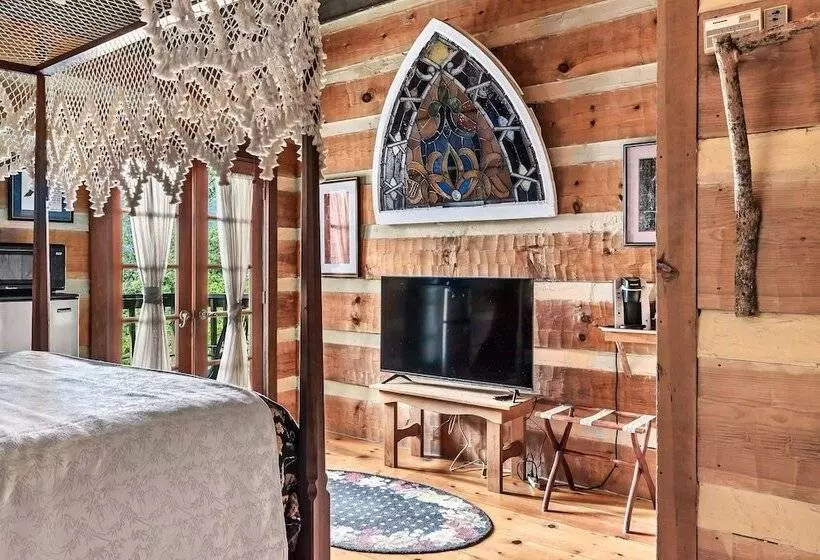 Hotelli Laurel Valley Resort