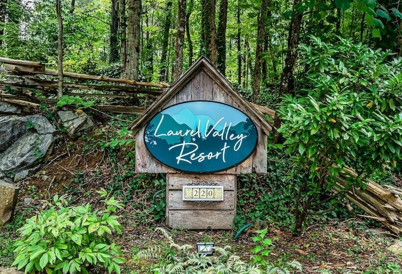 Отель Laurel Valley Resort