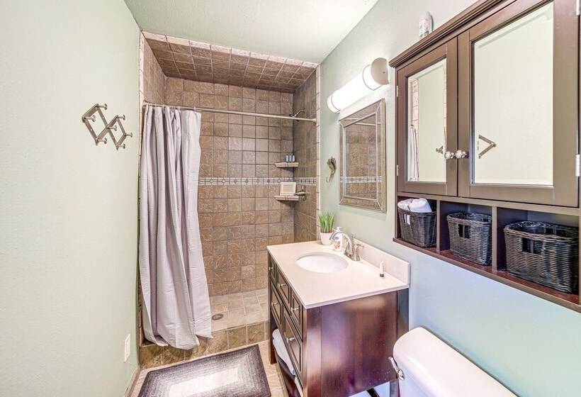 Lakefront Eufaula Cabin W/ Fire Pit & Private Dock