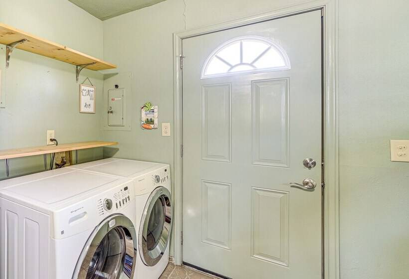 Lakefront Eufaula Cabin W/ Fire Pit & Private Dock