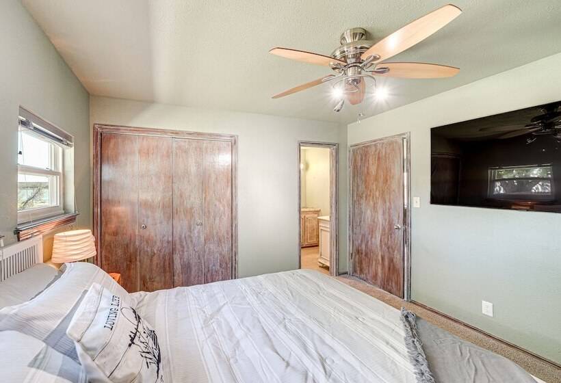 Lakefront Eufaula Cabin W/ Fire Pit & Private Dock