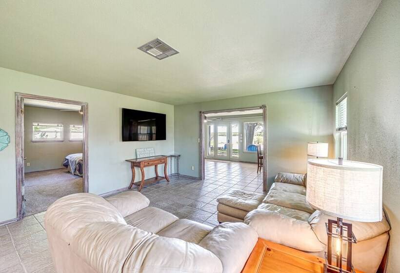 Lakefront Eufaula Cabin W/ Fire Pit & Private Dock