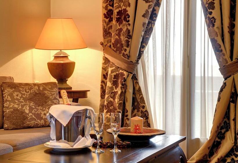 Naiades Hotel Resort & Conference