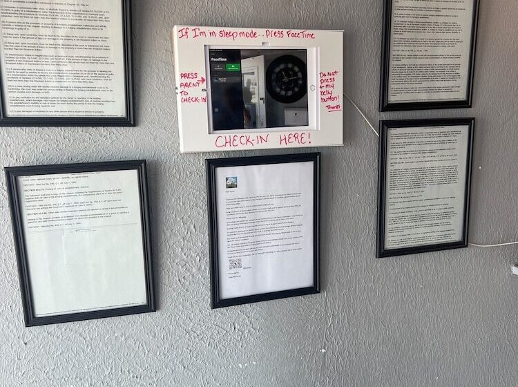 بنسيون Cmi Hotel 1935