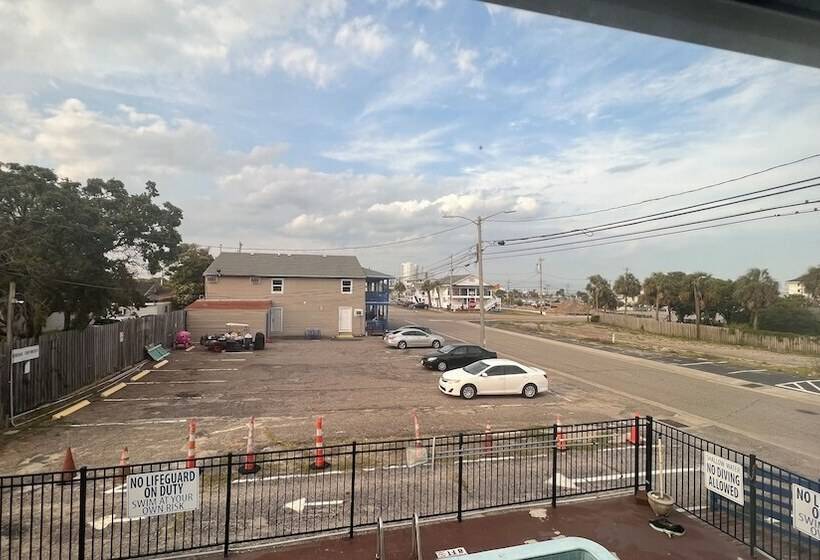 بنسيون Cmi Hotel 1935