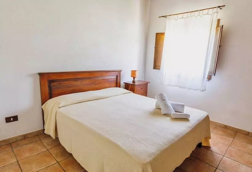 Residence Con Piscina A Badesi