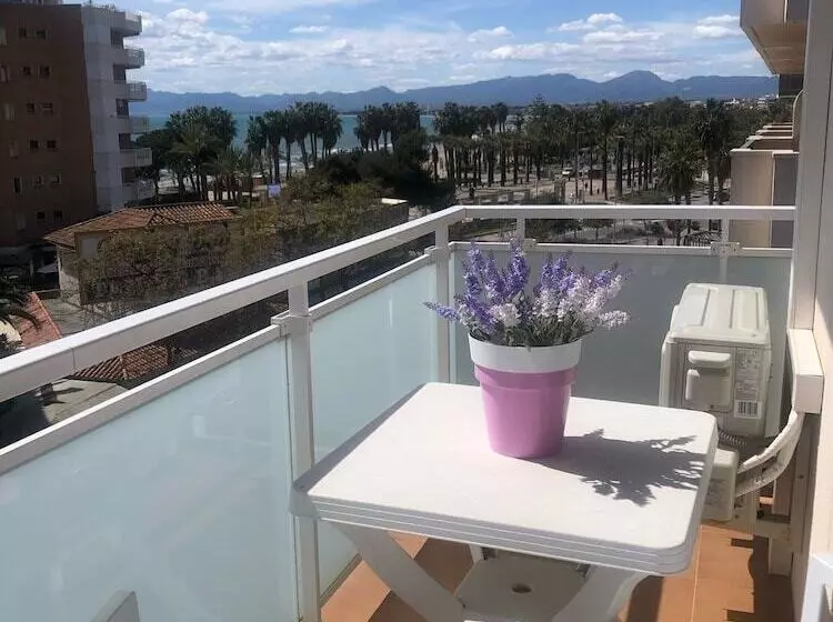 Retkeilymaja Hostal Tahiti Rs