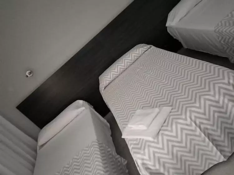 Retkeilymaja Hostal Tahiti Rs