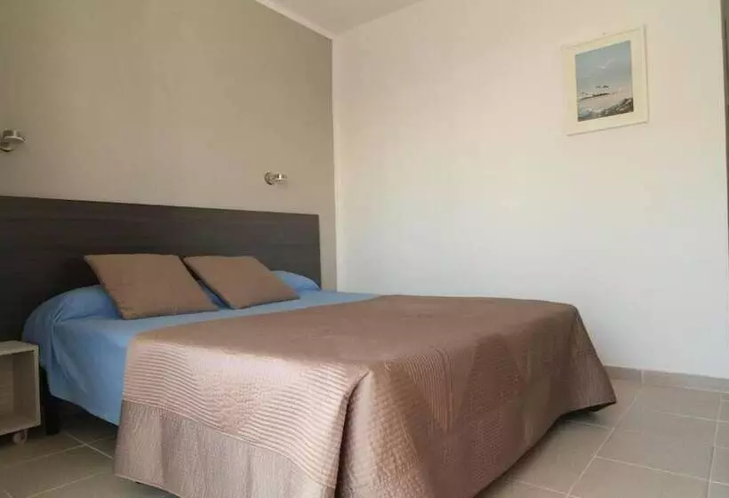 Retkeilymaja Hostal Tahiti Rs