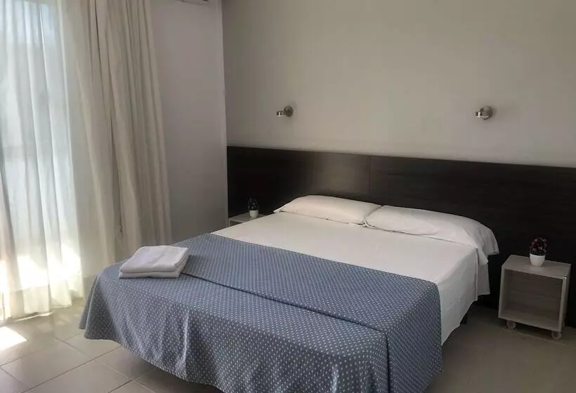 Retkeilymaja Hostal Tahiti Rs