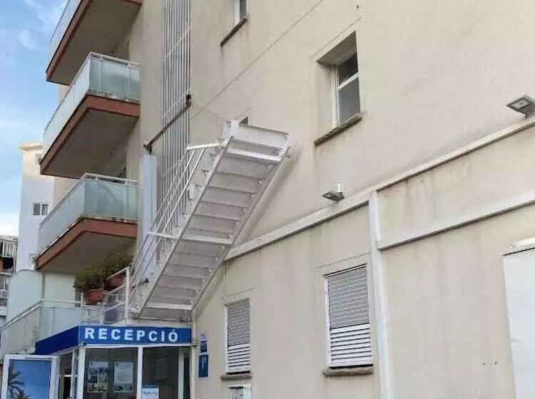 Retkeilymaja Hostal Tahiti Rs