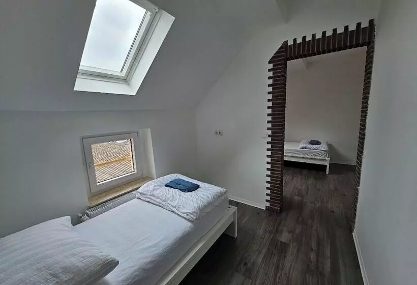 Retkeilymaja Sfn Home Stay